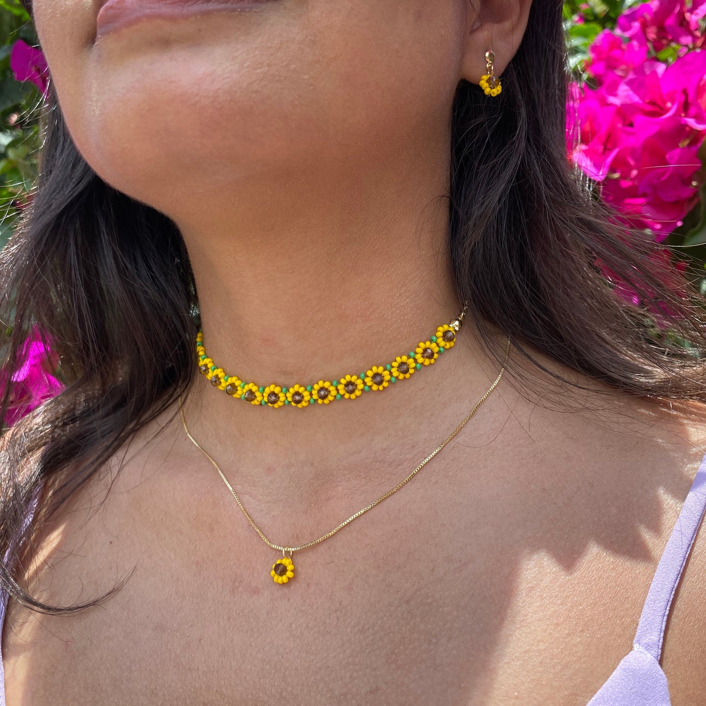 Collar con dije de girasol