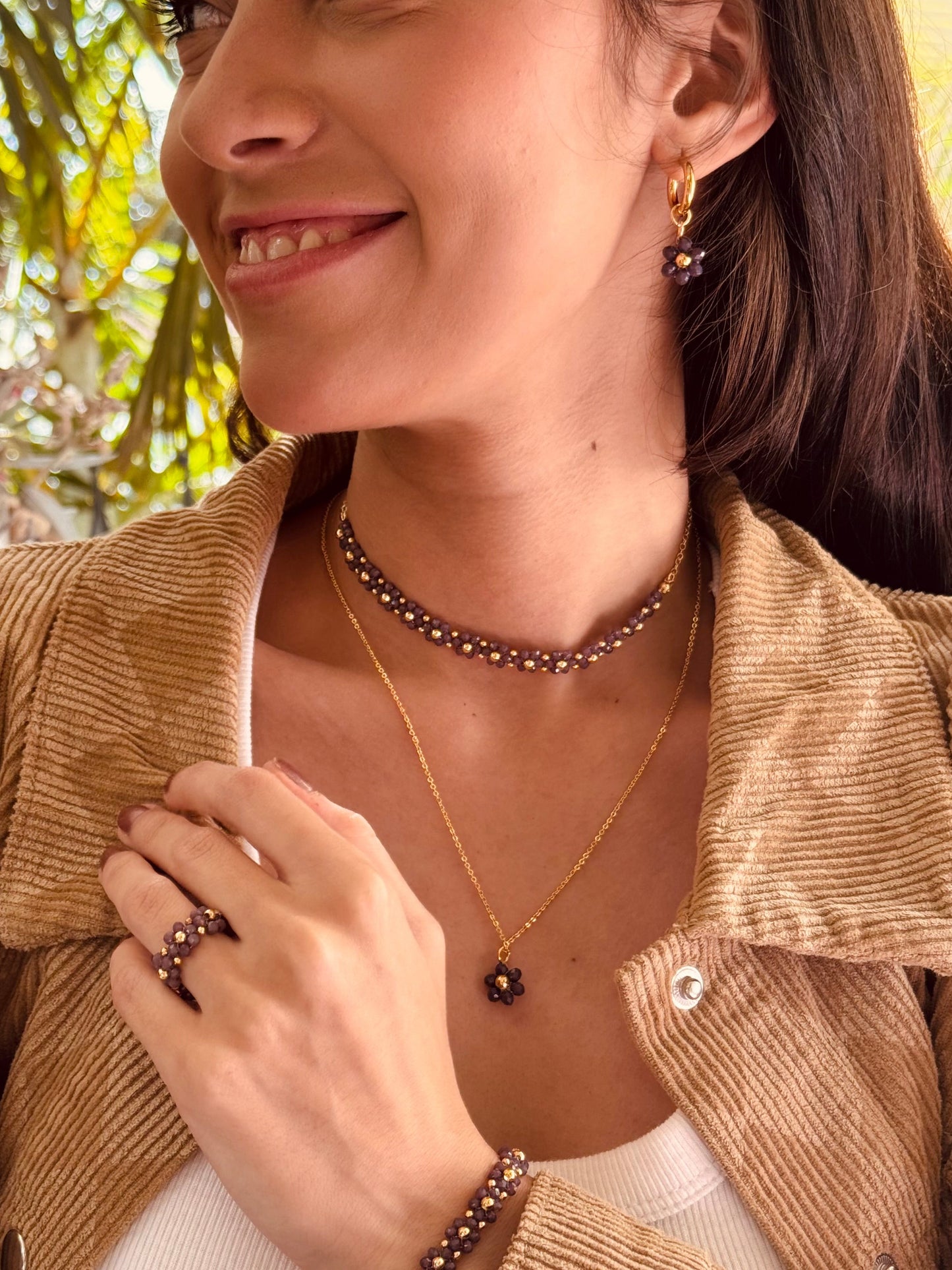 Collar con dije de flor cristal