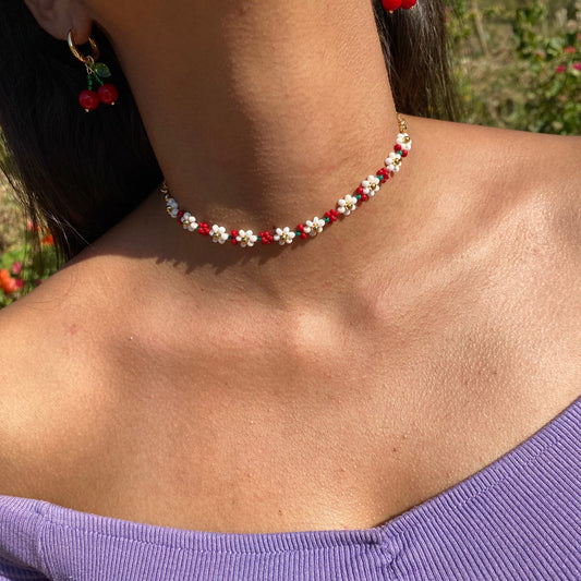 Choker Berry Bloom