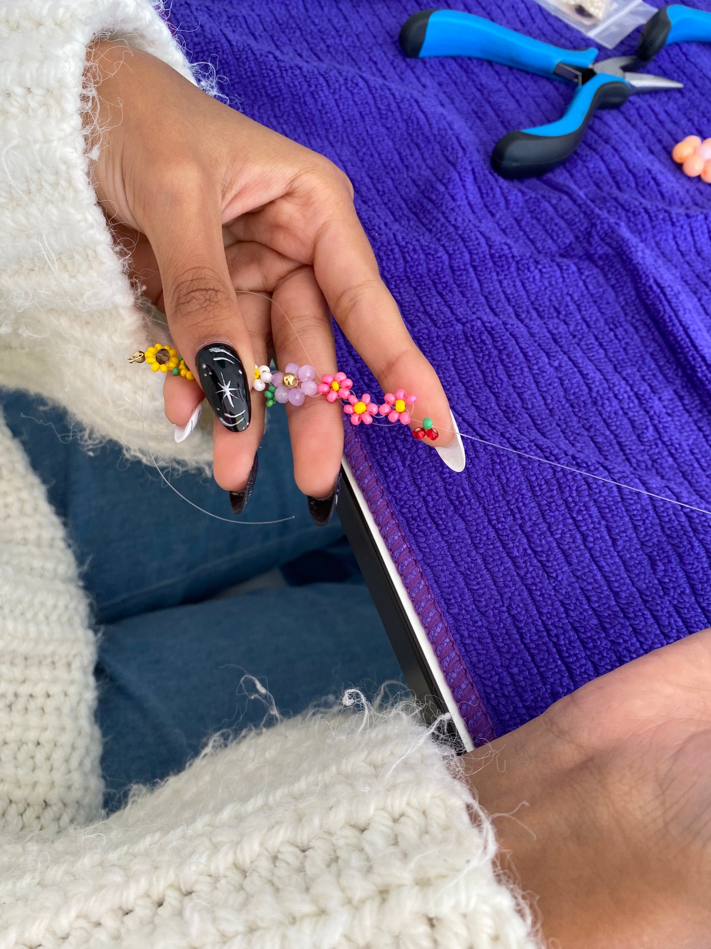 In-Person Course - Learn to Make Flower Bracelets!