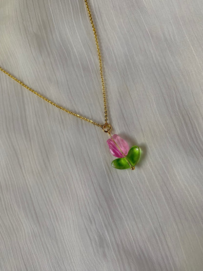Collar de dije de tulipán rosa