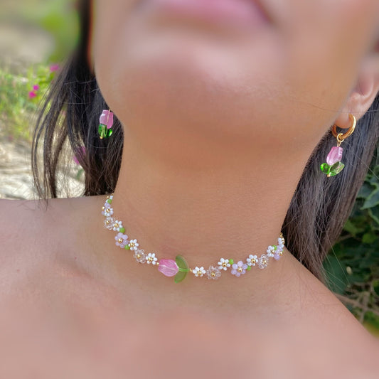 Choker de tulipanes rosa