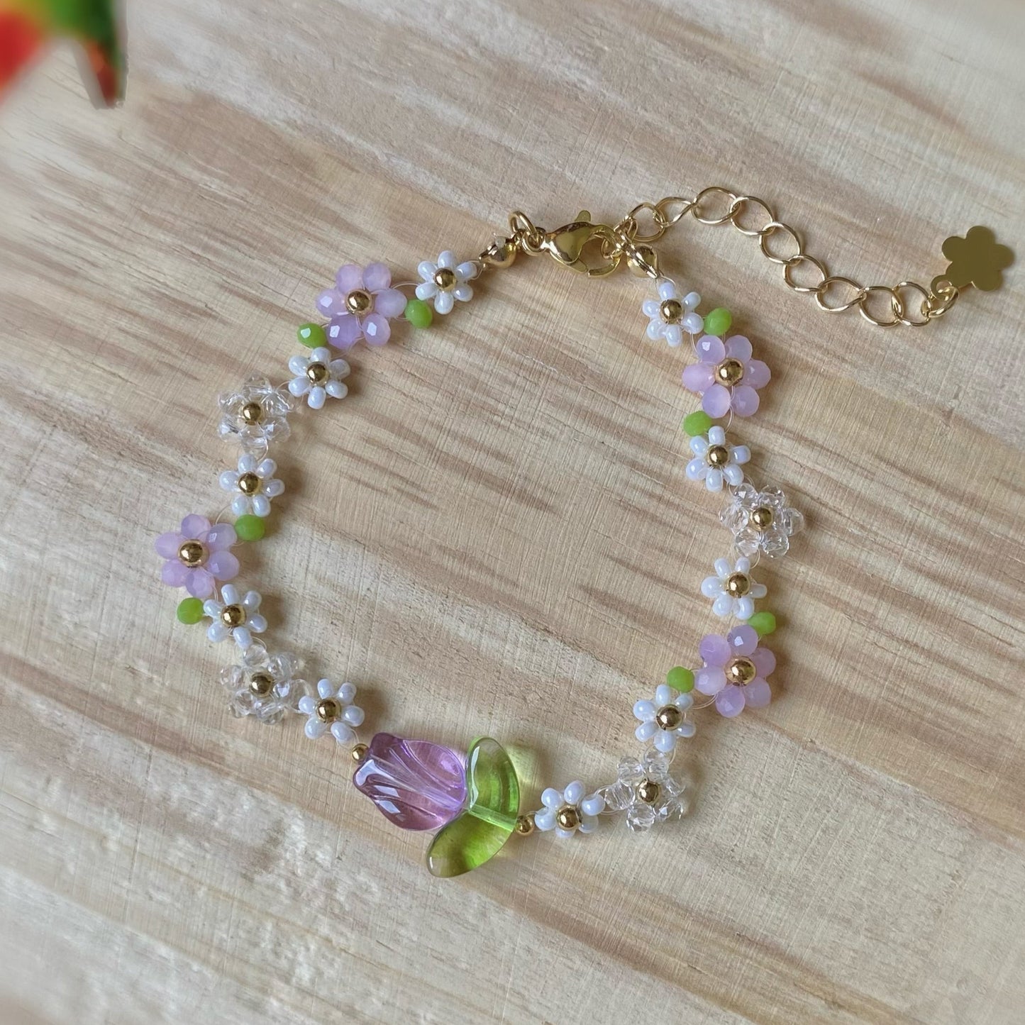 Pulsera de flores con tulipán lila