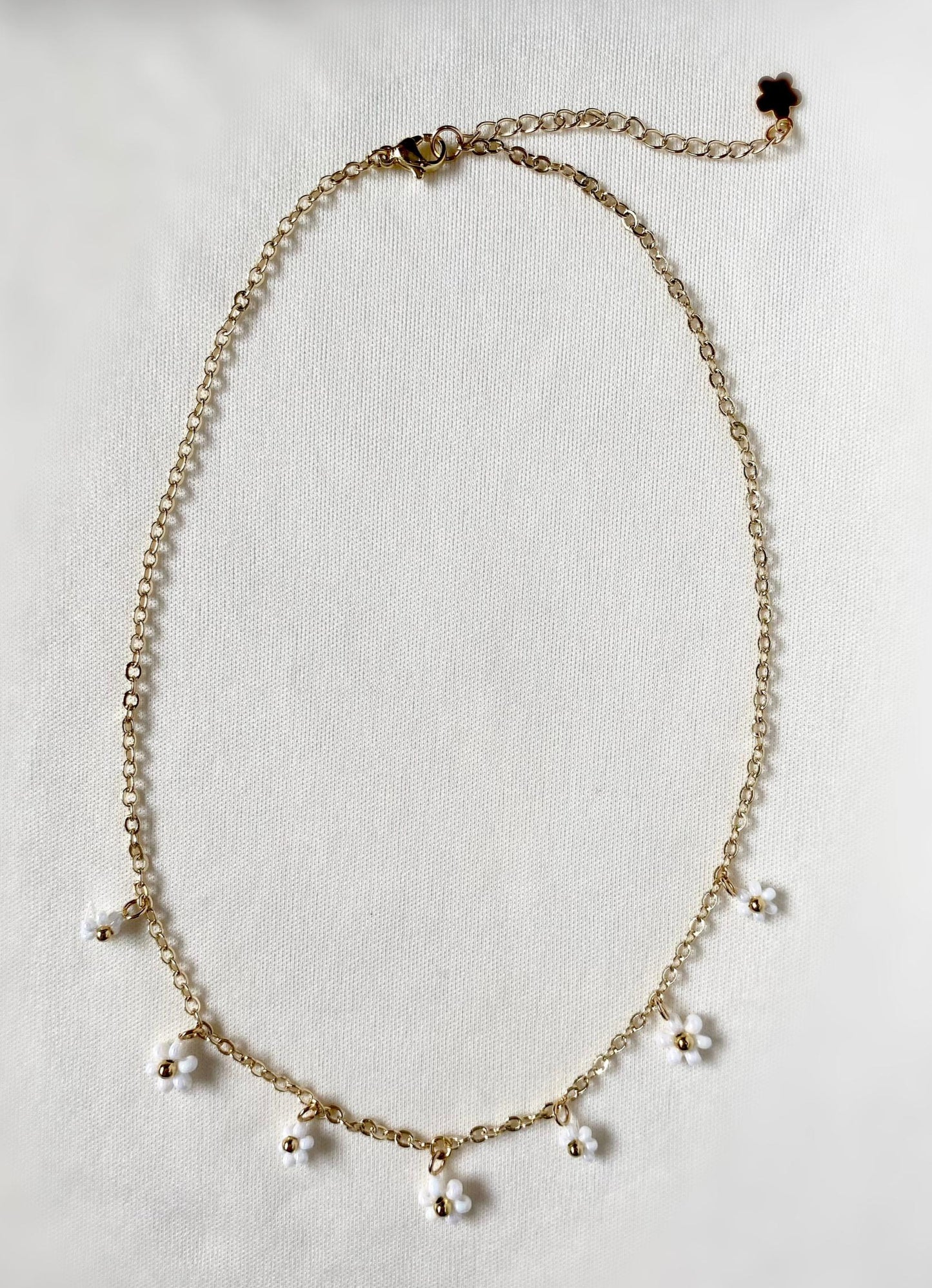 Blooming necklace