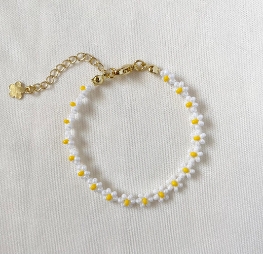 Daisy bracelet